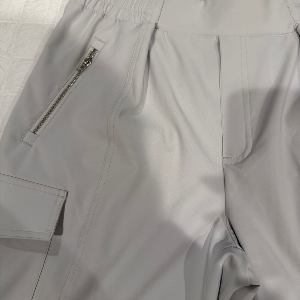 Mondetta Light Gray Cargo Pants